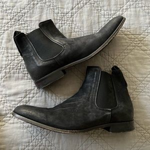 Vince leather Chelsea boots